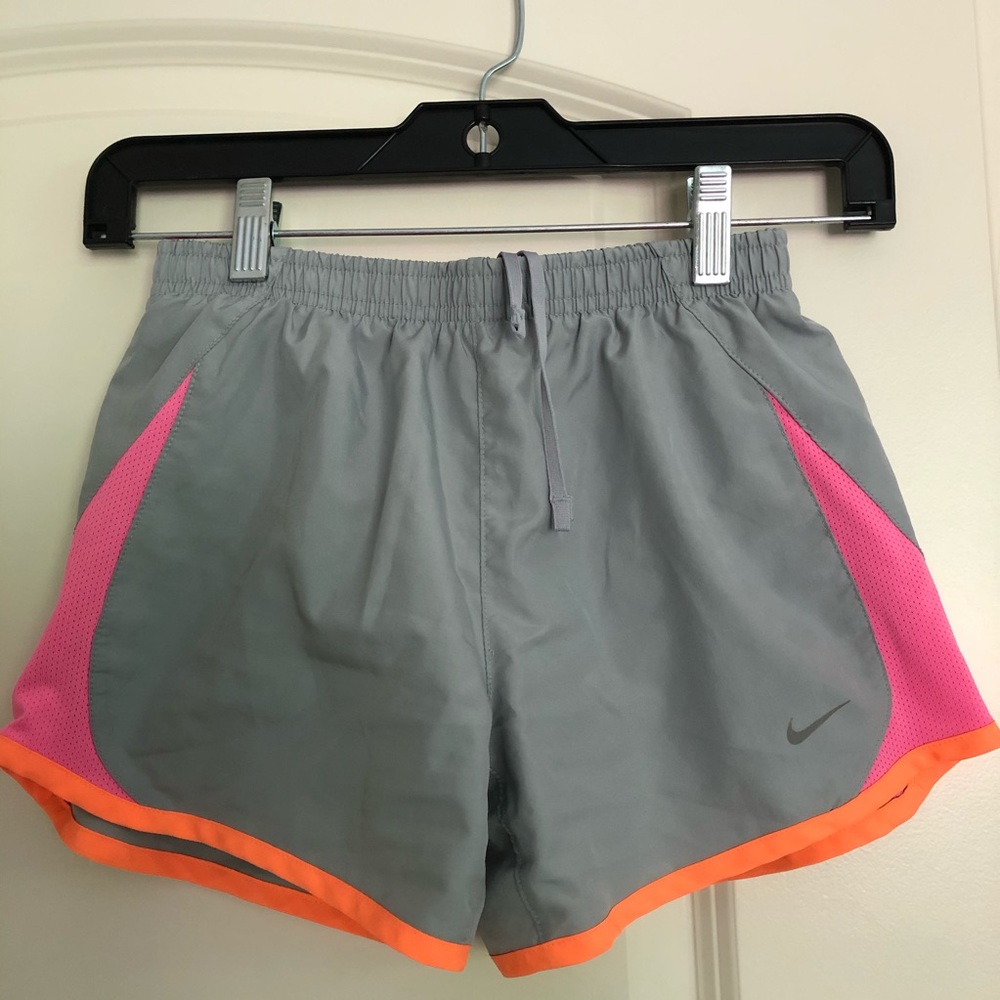 Girl’s Gray Nike Shorts M